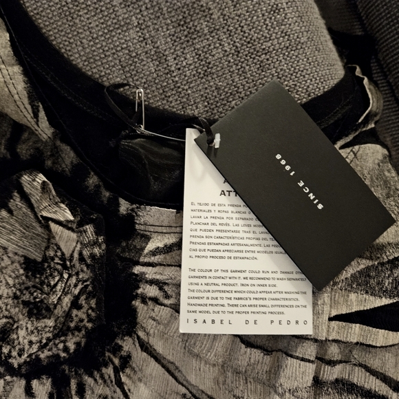 NWT ISABEL DE PEDRO Sunflower 3D Top - Picture 10 of 10